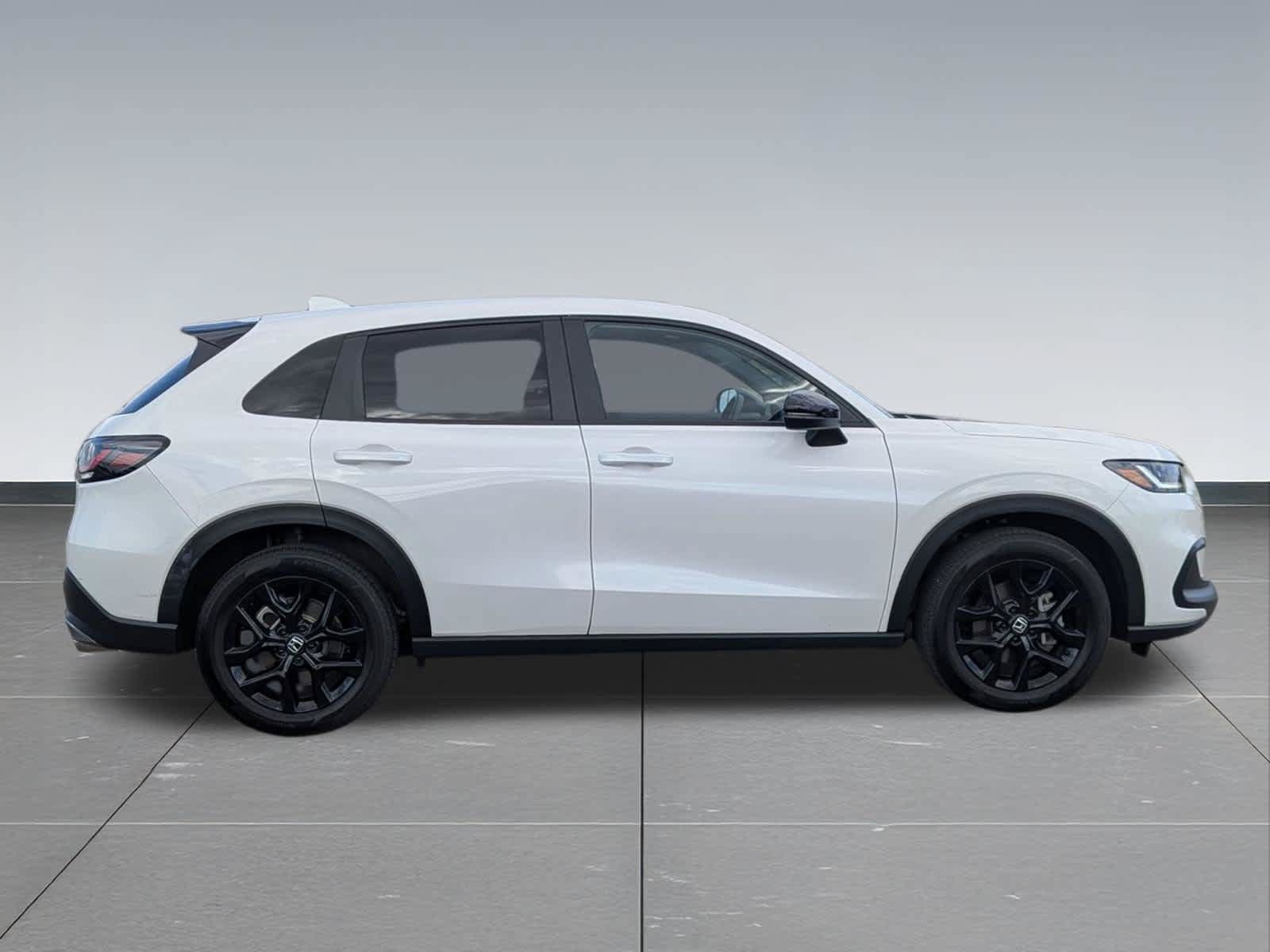 Certified 2025 Honda HR-V Sport image 7