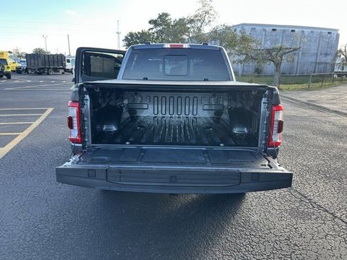 Used 2022 Ford F150 Lariat w/ Trailer Tow Package image 16