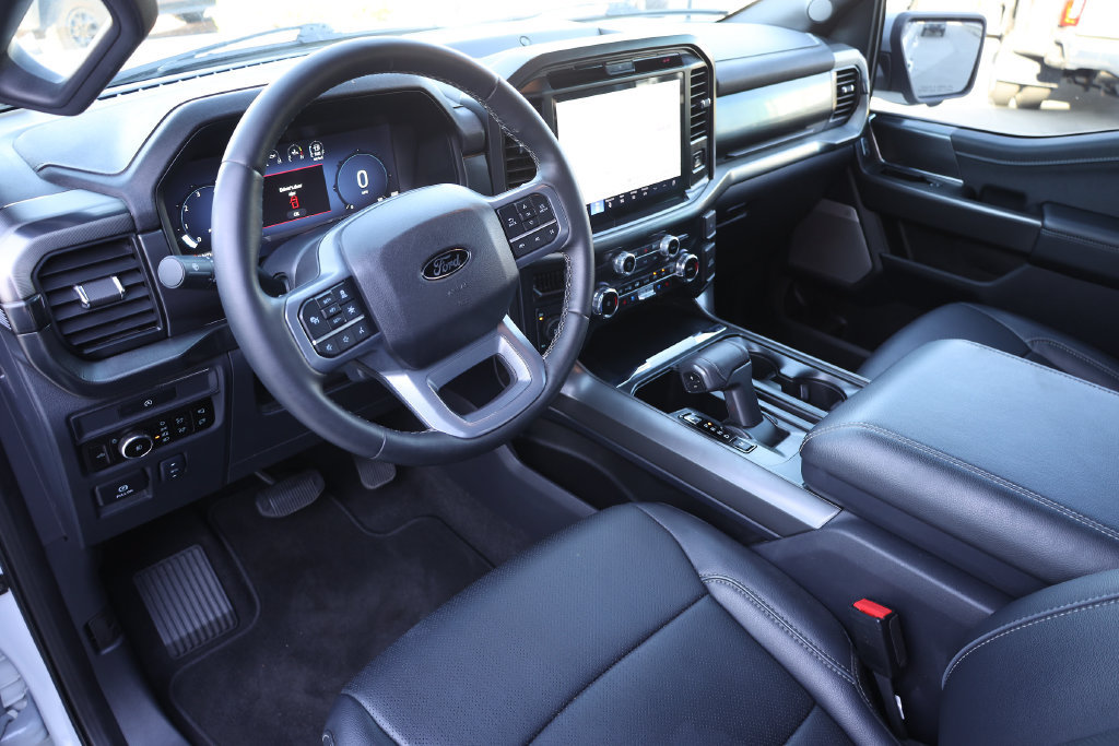 Used 2025 Ford F150 Lariat AWD/4WD image 12