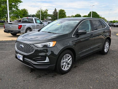 Used 2023 Ford Edge SEL AWD/4WD image 9