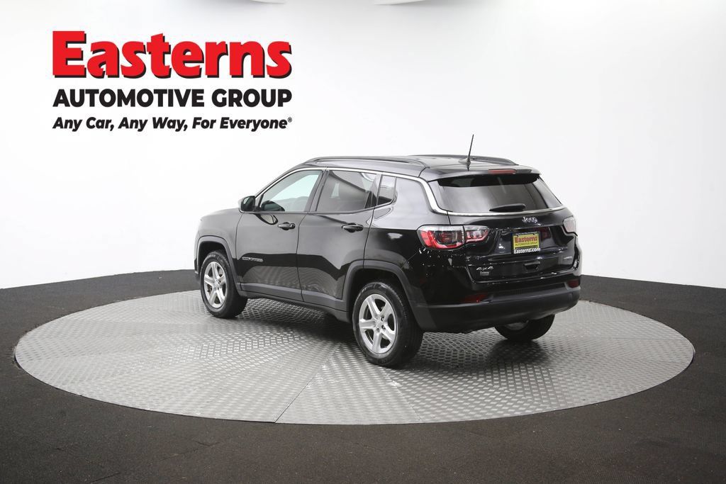 Used 2023 Jeep Compass Latitude AWD/4WD image 37