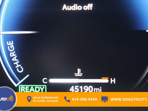 Used 2024 Toyota Crown XLE image 3