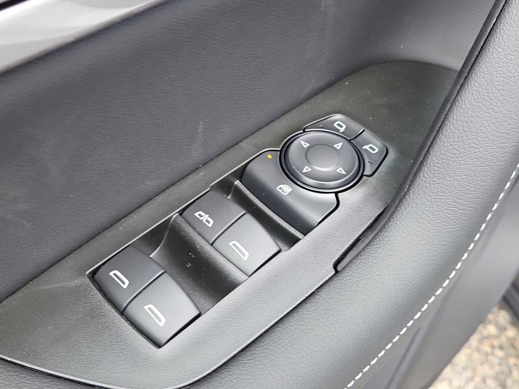 New 2026 Chevrolet Blazer LT w/ LPO, Floor Liner Package AWD/4WD image 16