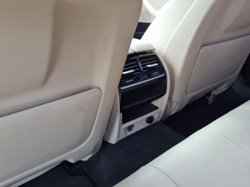 Used 2018 BMW 530i RWD image 25