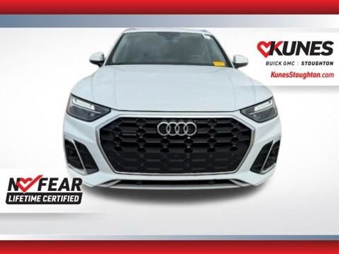 Used 2023 Audi Q5 2.0T Premium w/ Convenience Package AWD/4WD image 4
