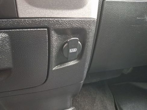 Used 2017 RAM 2500 Tradesman w/ Snow Chief Group image 28