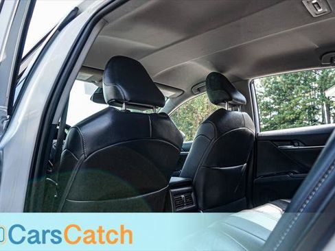 Used 2019 Toyota Camry XSE FWD image 34