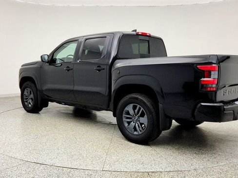 Used 2025 Nissan Frontier SV image 7
