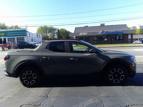 Used 2022 Hyundai Santa Cruz SEL Premium image 13