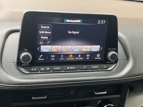 Used 2023 Nissan Rogue SV image 18