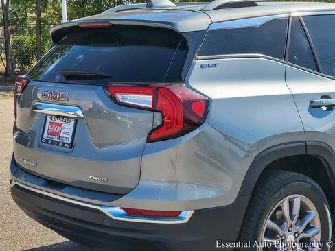 Used 2023 GMC Terrain SLT AWD/4WD image 8