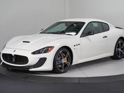 Used 2014 Maserati GranTurismo Coupe RWD image 6