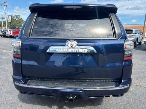 Used 2022 Toyota 4Runner Limited AWD/4WD image 6