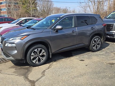 Used 2023 Nissan Rogue SV w/ SV Premium B Package image 7