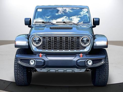 Certified 2026 Jeep Gladiator Mojave AWD/4WD image 3
