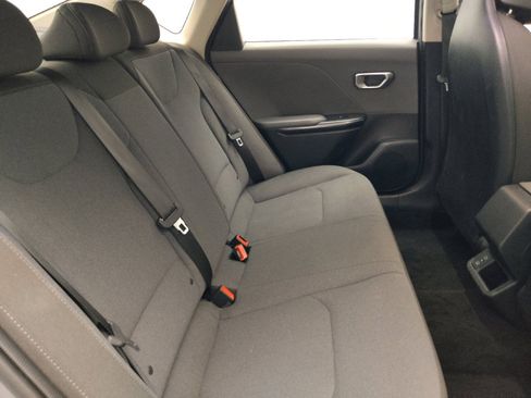 Used 2025 Kia K4 FWD image 19