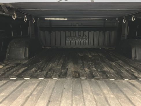 Used 2020 Chevrolet Silverado 1500 High Country w/ Technology Package AWD/4WD image 22