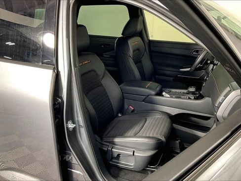 Used 2025 Nissan Pathfinder Rock Creek image 10