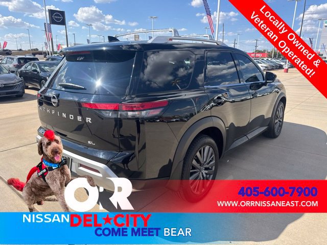 Used 2024 Nissan Pathfinder SL w/ SL Premium Package FWD image 5