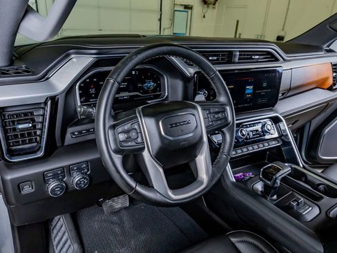 Used 2023 GMC Sierra 1500 Denali w/ Denali Reserve Package image 16