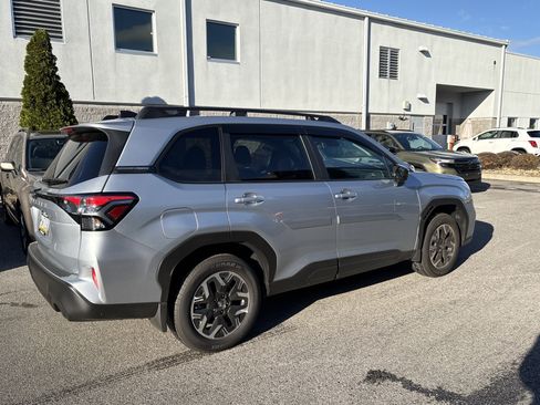 Certified 2025 Subaru Forester Premium image 13