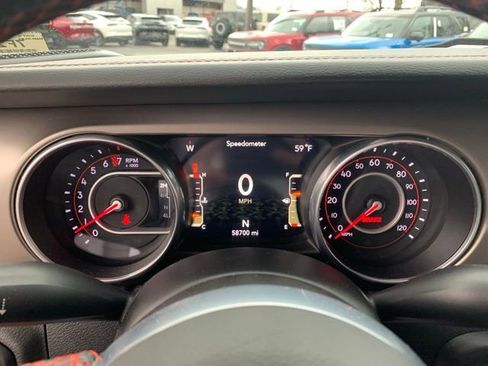 Used 2018 Jeep Wrangler Unlimited Rubicon image 12