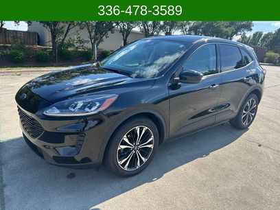 Used 2022 Ford Escape SE w/ SE Sport Appearance Package