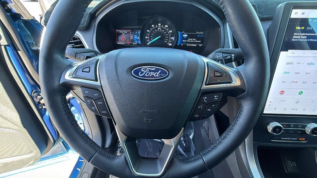 Used 2023 Ford Edge SEL w/ Convenience Package AWD/4WD image 18