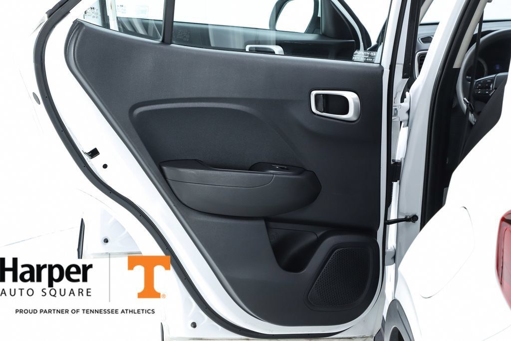 Used 2021 Hyundai Venue SE FWD image 52