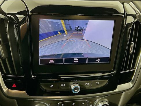 Used 2023 Chevrolet Traverse LT AWD/4WD image 13