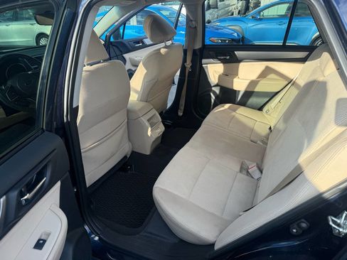 Used 2018 Subaru Outback 2.5i Premium image 13