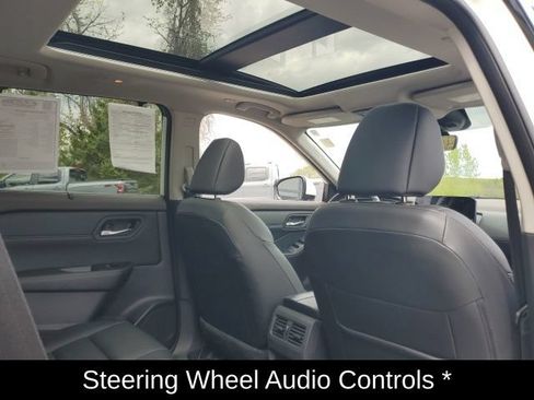 Certified 2023 Nissan Rogue SL w/ SL Premium Package AWD/4WD image 17