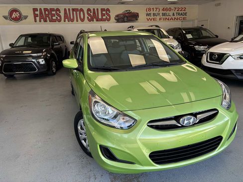 Used 2012 Hyundai Accent GS image 5