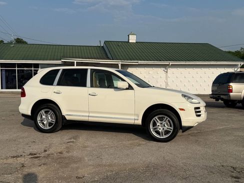 Used 2009 Porsche Cayenne AWD/4WD image 3