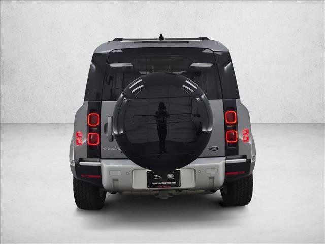 Used 2020 Land Rover Defender 110 S AWD/4WD image 7