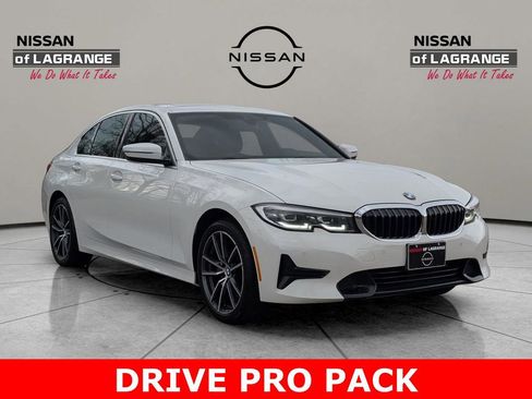 Used 2022 BMW 330i Sedan w/ Driving Assistance Package image 3