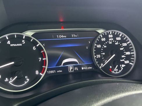 Used 2024 Nissan Sentra SR FWD image 16