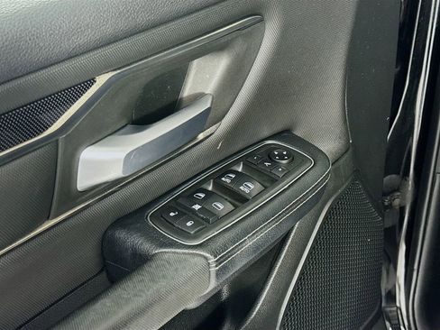 Used 2019 RAM 1500 Sport w/ Level 2 Equipment Group image 17