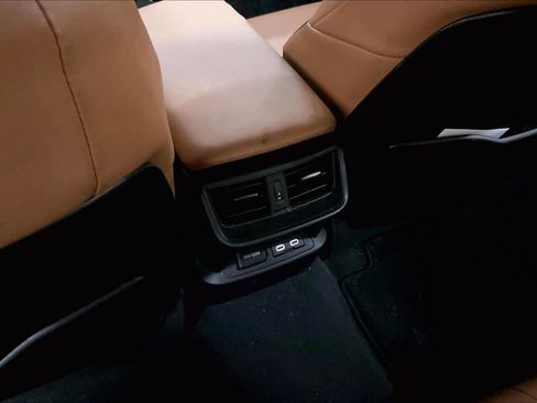 Used 2023 Lexus ES 300h w/ Premium Package image 35