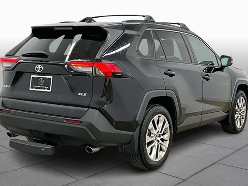Used 2019 Toyota RAV4 XLE Premium image 13