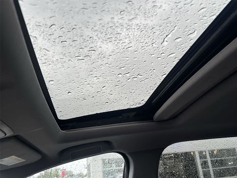 Used 2017 Honda CR-V EX-L image 13