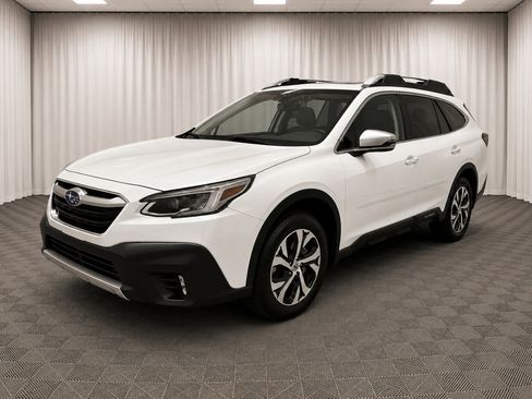 Used 2022 Subaru Outback Touring XT AWD/4WD image 7