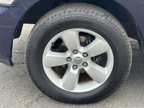 Used 2014 RAM 1500 Express AWD/4WD image 9