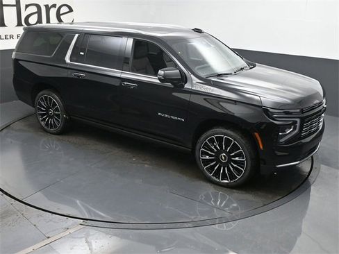 New 2026 Chevrolet Suburban High Country w/ LPO, Illumination Package image 17