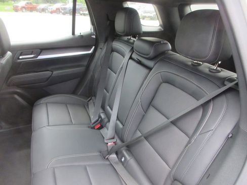 New 2026 GMC Terrain Elevation w/ Elevation Premium Package AWD/4WD image 12