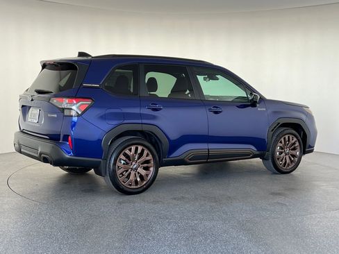 New 2026 Subaru Forester Touring AWD/4WD image 4