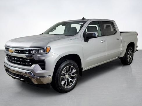 Used 2022 Chevrolet Silverado 1500 LT AWD/4WD image 7
