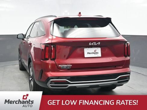 Used 2023 Kia Sorento S w/ Panoramic Sunroof Package FWD image 5