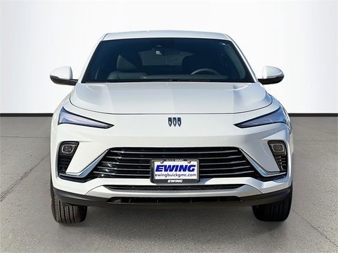 New 2026 Buick Envista Preferred image 2