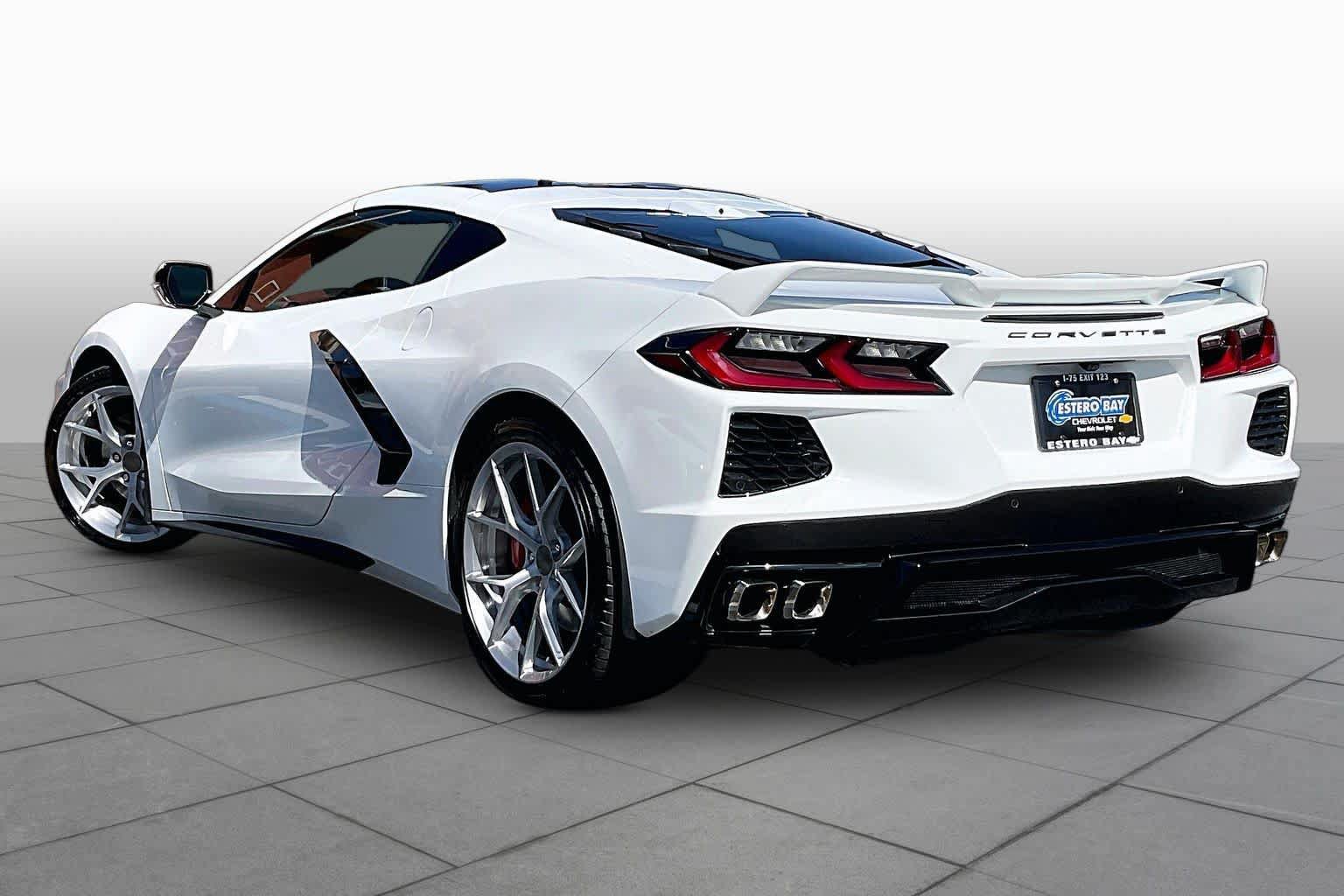 Used 2021 Chevrolet Corvette Stingray Preferred Cpe w/ Engine Appearance Package RWD image 24